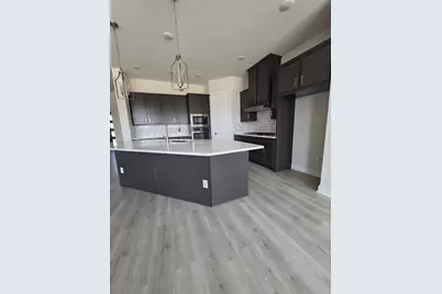 708 Treaty Oak Drive, Lewisville, TX 75056 - Photo 9