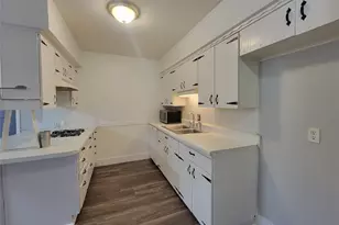 829 E Mustang St, Crowley, TX 76036 - Photo 3