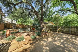 1119 W Walker St, Denison, TX 75020 - Photo 25