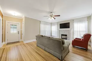 1119 W Walker St, Denison, TX 75020 - Photo 5