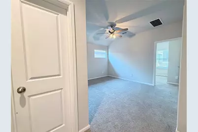 4808 Sparkling Pathway, Haltom City, TX 76117 - Photo 17