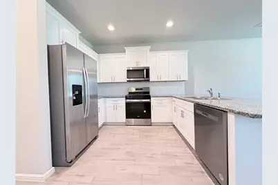 4808 Sparkling Pathway, Haltom City, TX 76117 - Photo 7