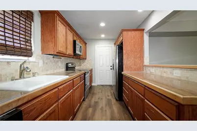 7113 Ridgeview Drive, Rowlett, TX 75089 - Photo 11