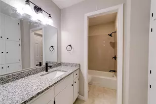 6824 Trail Lake Dr, Fort Worth, TX 76133 - Photo 9