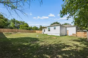 714 NW 6th St, Grand Prairie, TX 75050 - Photo 25