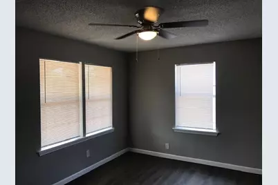 2417 Lowriemore Lane, Fort Worth, TX 76105 - Photo 5