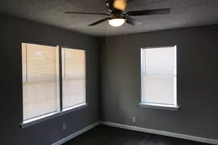 2417 Lowriemore Ln, Fort Worth, TX 76105 - Photo 5