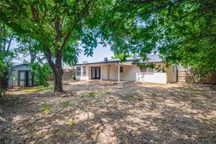 1907 Armstrong St, Cleburne, TX 76033 - Photo 25