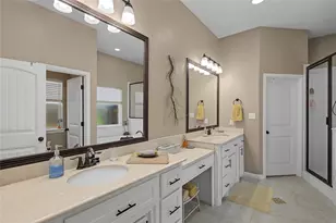2821 Willow Ridge Cir, Granbury, TX 76049 - Photo 21