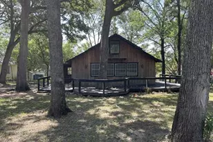 139 Littlefield Dr, Point, TX 75472 - Photo 1
