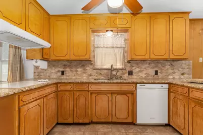 401 S Beverly Street, Crowley, TX 76036 - Photo 17