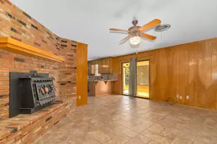 401 S Beverly St, Crowley, TX 76036 - Photo 13