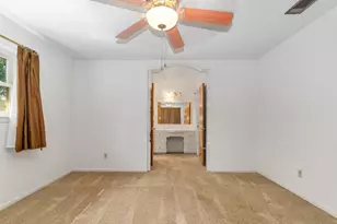 401 S Beverly St, Crowley, TX 76036 - Photo 21