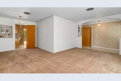 401 S Beverly Street, Crowley, TX 76036 - Photo 9