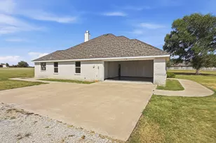 340 Red Baron Dr, Rhome, TX 76078 - Photo 11