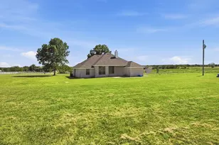 340 Red Baron Dr, Rhome, TX 76078 - Photo 13