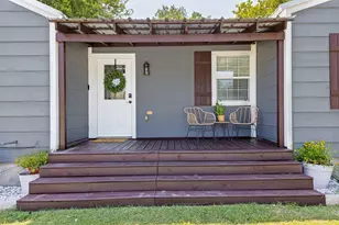 209 N Ave B, Springtown, TX 76082 - Photo 3
