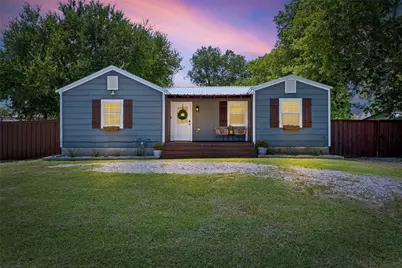 209 N Avenue B, Springtown, TX 76082 - Photo 1