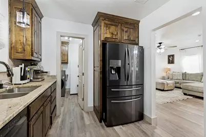 209 N Avenue B, Springtown, TX 76082 - Photo 11
