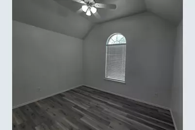 1134 Jamie Drive, Grand Prairie, TX 75052 - Photo 9