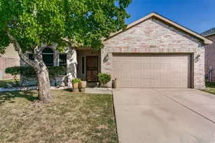 1065 Harriman Dr, Saginaw, TX 76131 - Photo 1