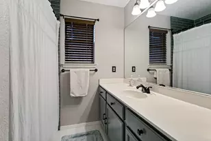 103 Hilltop Dr, Kennedale, TX 76060 - Photo 25