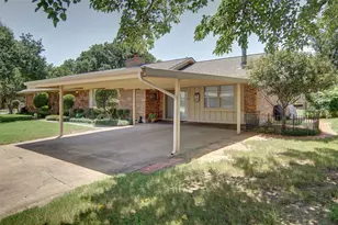 1706 Goodwin Dr, Mineral Wells, TX 76067 - Photo 3