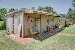 1706 Goodwin Dr, Mineral Wells, TX 76067 - Photo 37