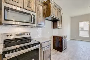 3050 Meandering Way, Granbury, TX 76049 - Photo 7
