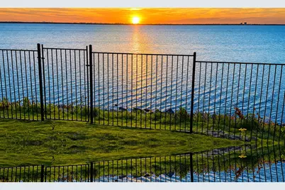 18027 Lake Ray Hubbard Drive, Forney, TX 75126 - Photo 7