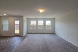 633 Quail Mdws Dr, Cleburne, TX 76031 - Photo 11