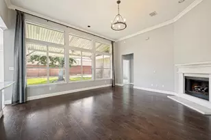 4849 Gloucester Dr, Grand Prairie, TX 75052 - Photo 7