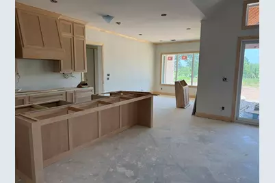 8105 Spicewood Springs Road, Waco, TX 76633 - Photo 5