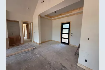 8105 Spicewood Springs Road, Waco, TX 76633 - Photo 9