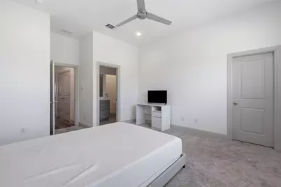 3128 Wayside Avenue, Fort Worth, TX 76110 - Photo 13