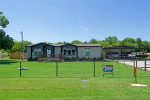 88 Co Rd 188, Gainesville, TX 76240 - Photo 1