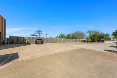 3001 Cooper, Arlington, TX 76015 - Photo 35