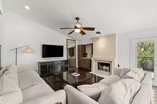 6124 Summer Creek Cir, Dallas, TX 75231 - Photo 13