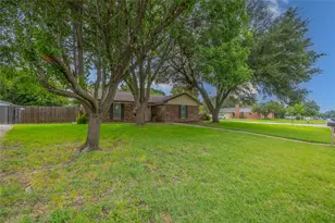 1311 Glenhaven Dr, Cleburne, TX 76033 - Photo 17