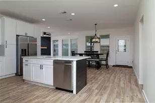66 Lucas Ln, Edgecliff Village, TX 76134 - Photo 11