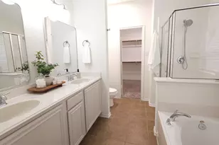 924 Lake Forest Trl, Little Elm, TX 75068 - Photo 5