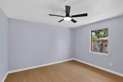 5473 Wayside Avenue, Fort Worth, TX 76134 - Photo 13