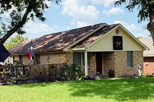 301 E Mimosa St, Crandall, TX 75114 - Photo 1