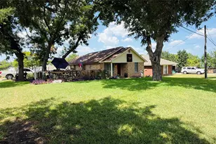 301 E Mimosa St, Crandall, TX 75114 - Photo 3