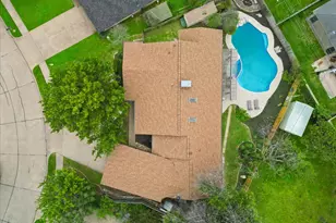 1208 Mayleaf Dr, Irving, TX 75060 - Photo 37