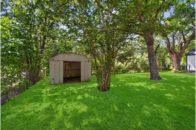 1110 Ryan Avenue, Carrollton, TX 75006 - Photo 29