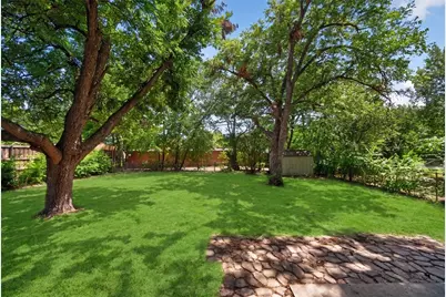1110 Ryan Avenue, Carrollton, TX 75006 - Photo 33
