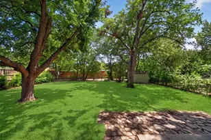1110 Ryan Ave, Carrollton, TX 75006 - Photo 33