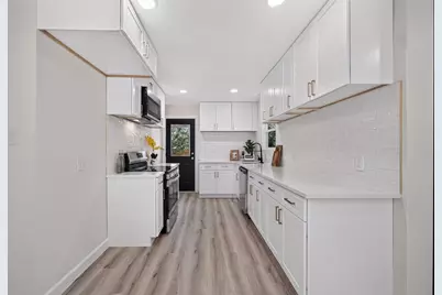 1110 Ryan Avenue, Carrollton, TX 75006 - Photo 13
