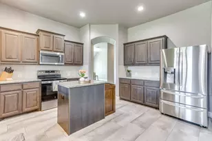 1140 Indigo Ln, Burleson, TX 76058 - Photo 13